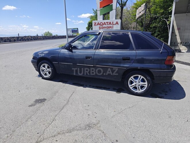 Opel Astra-4
