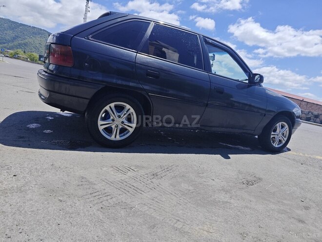 Opel Astra-6