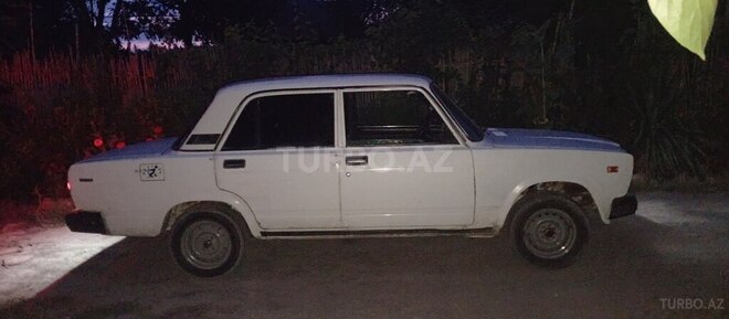 LADA (VAZ) 2107-2