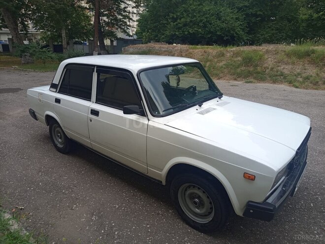 LADA (VAZ) 2107-4