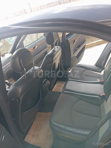 Mercedes E 240-6