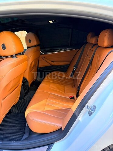 BMW 530-9