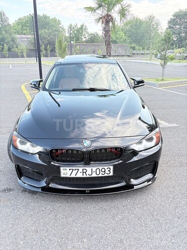 BMW 320-3