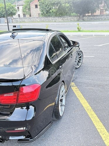 BMW 320-10