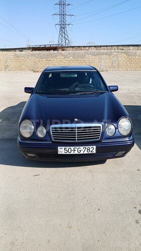 Mercedes E 200-9