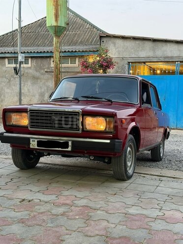 LADA (VAZ) 2107-2