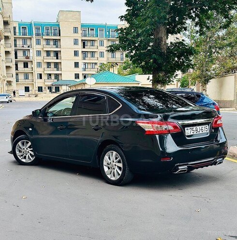 Nissan Sentra-3