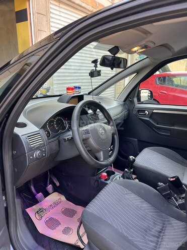 Opel Meriva-5