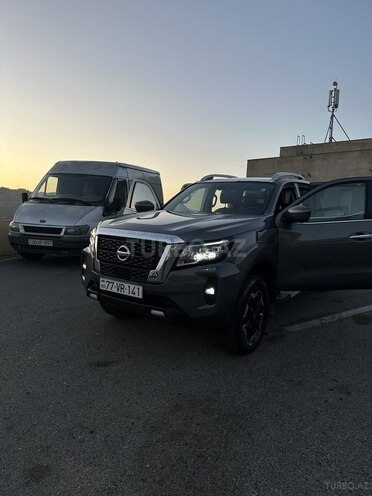 Nissan Navara-19