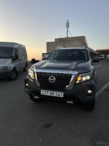 Nissan Navara-3