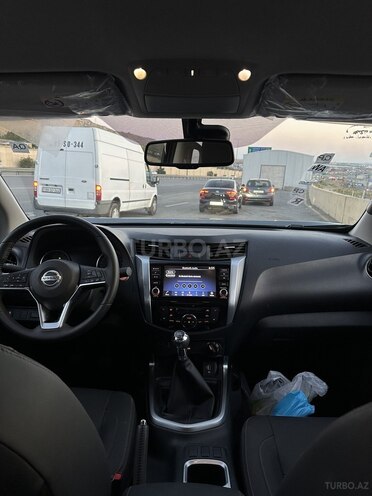 Nissan Navara-14