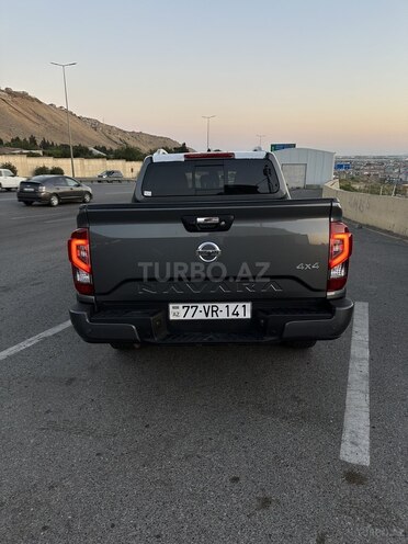 Nissan Navara-6