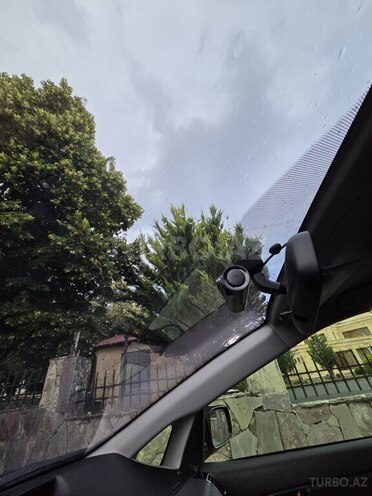 Toyota Prius-13