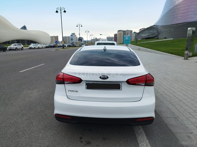Kia Forte-7