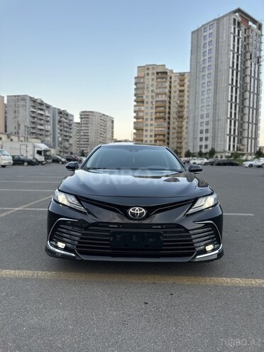 Toyota Camry-1