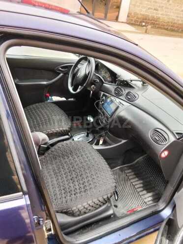 Ford Focus-6
