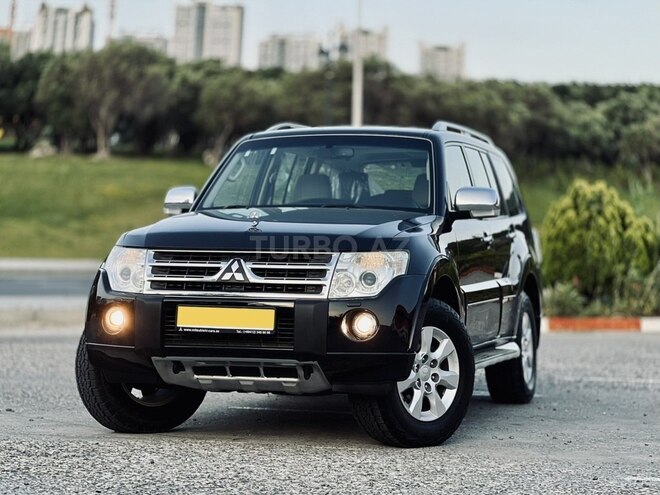 Mitsubishi Pajero-8