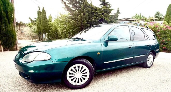 Hyundai Elantra-2
