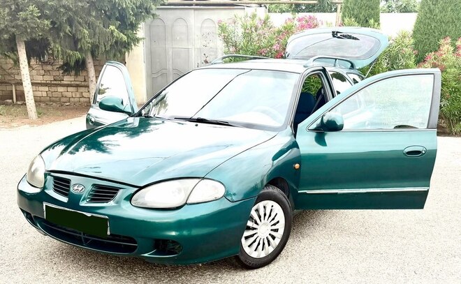 Hyundai Elantra-3
