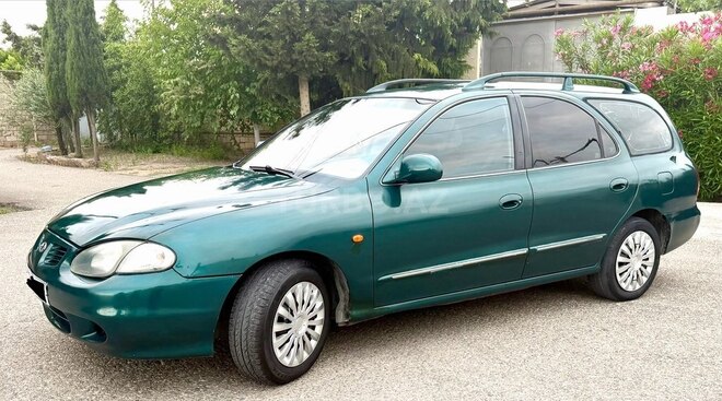 Hyundai Elantra-4