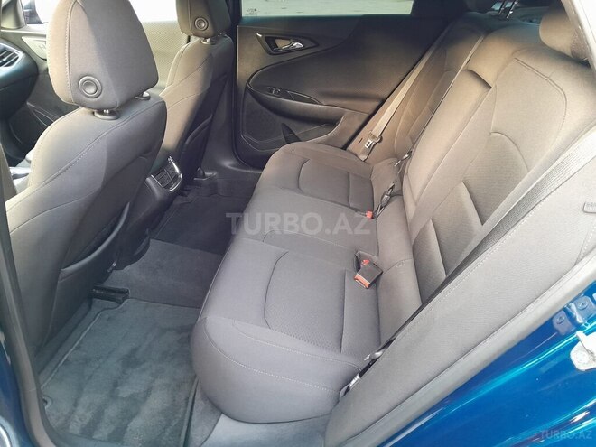 Chevrolet Malibu-12