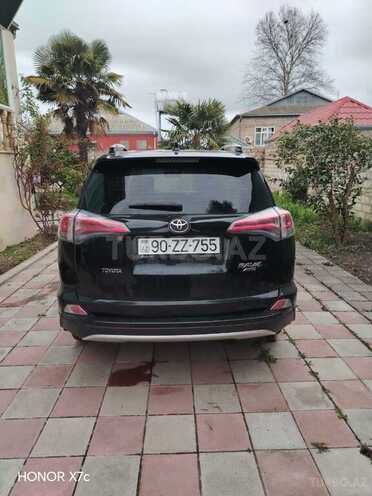 Toyota RAV4-2