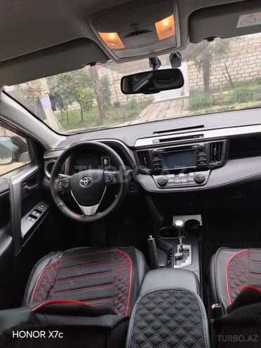 Toyota RAV4-5
