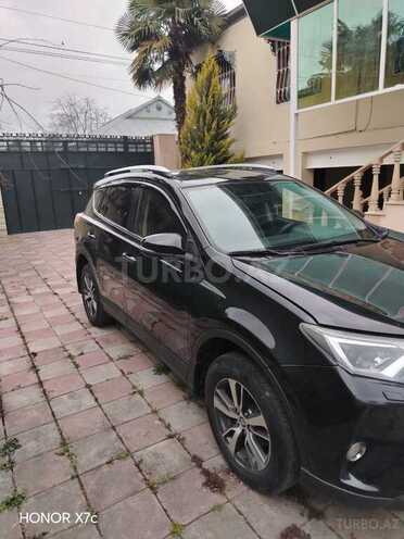 Toyota RAV4-8