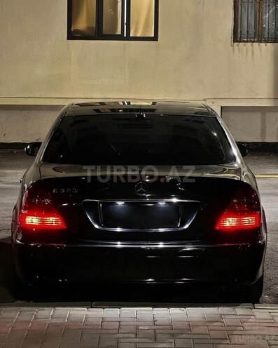 Mercedes E 320-2