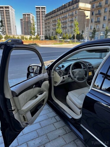 Mercedes E 320-7