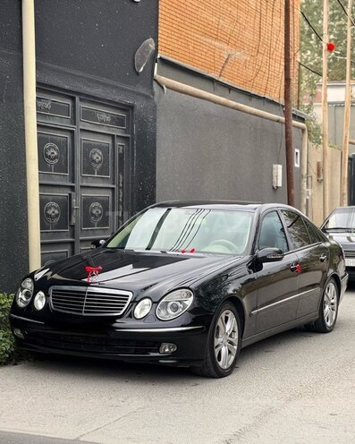 Mercedes E 320-4