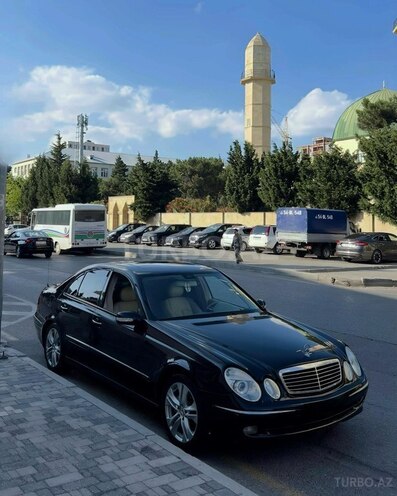 Mercedes E 320-6