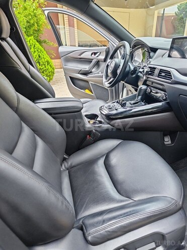 Mazda CX-9-11