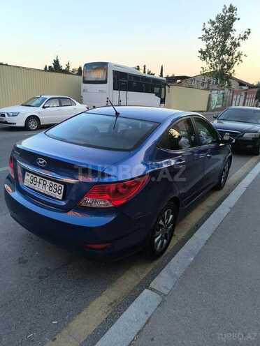 Hyundai Accent-6