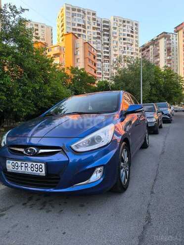 Hyundai Accent-3