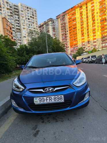 Hyundai Accent-1