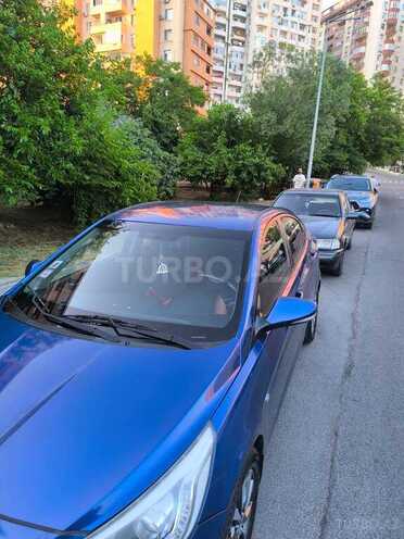 Hyundai Accent-5