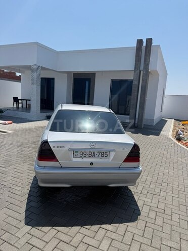 Mercedes C 220-7