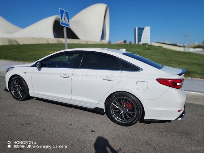 Hyundai Sonata-6