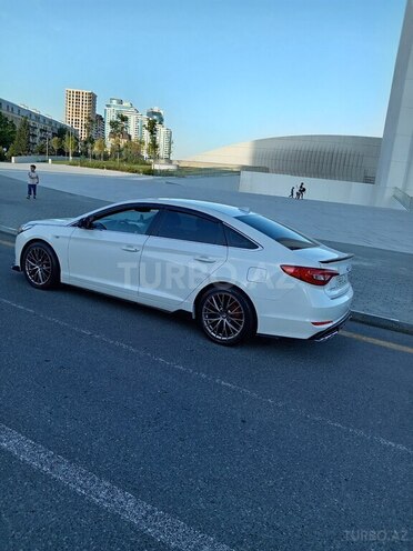 Hyundai Sonata-8