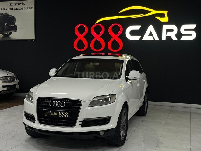 Audi Q7-3
