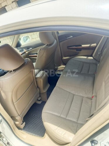 Honda Accord-9