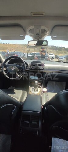 Mercedes E 270-3