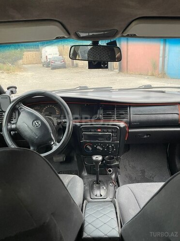 Opel Vectra-4