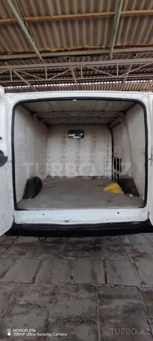 Ford Transit-5