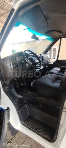 Ford Transit-7