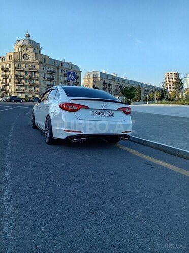Hyundai Sonata-9