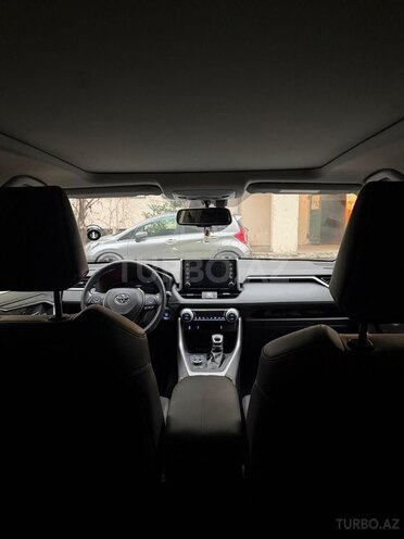 Toyota RAV4-20