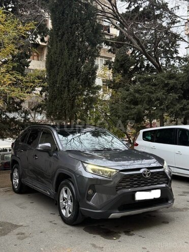 Toyota RAV4-3