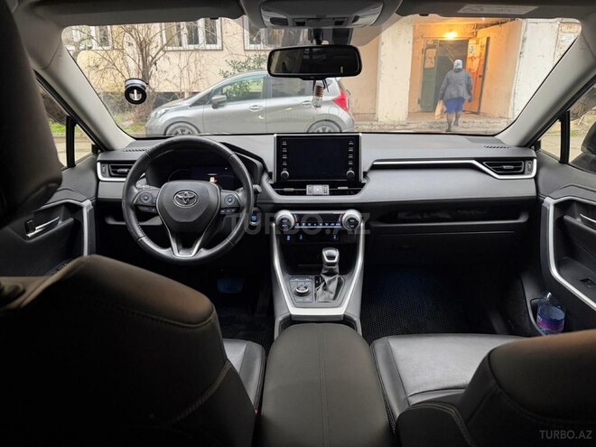 Toyota RAV4-19